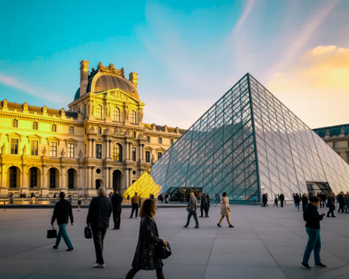 Louvre Announces Expansion Plans and New Wing